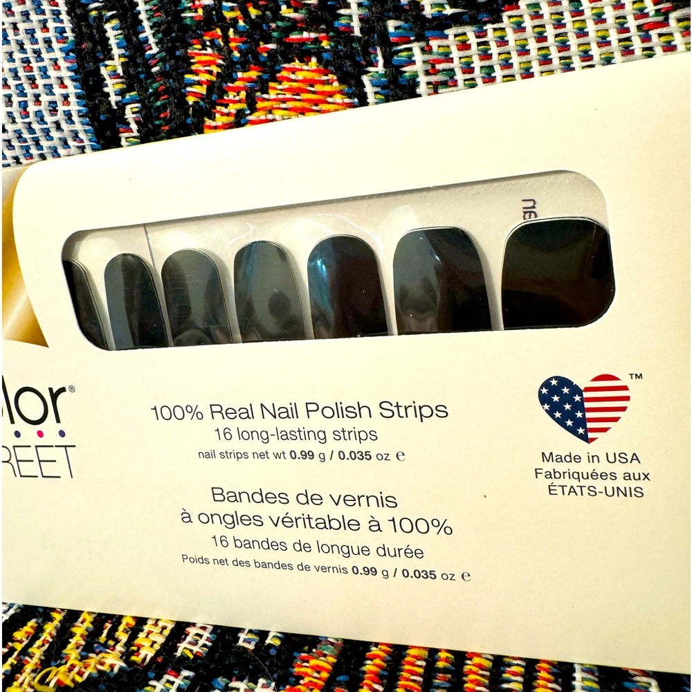 BRAND NEW Color Street Midnight in Manhattan nail strip.